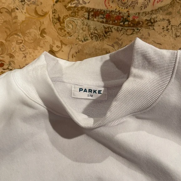 Parke white valentine sweatshirt.  Limited edition. Excellent condition! S/M - Picture 6 of 9